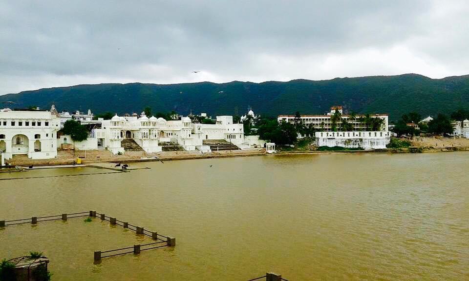 Hotel White House Pushkar Esterno foto